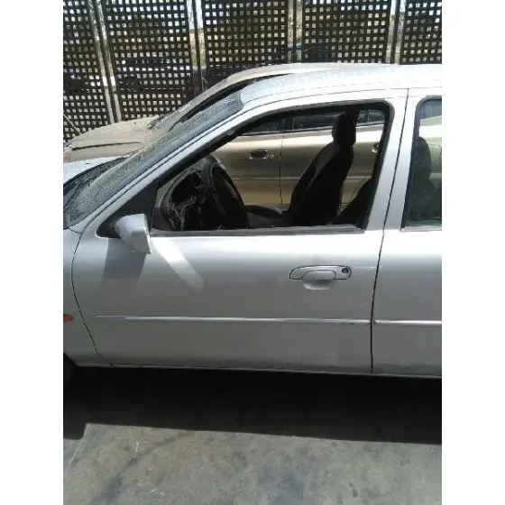 FORD MONDEO BERLINA (GD) '1998 AMBIENTE PLATA