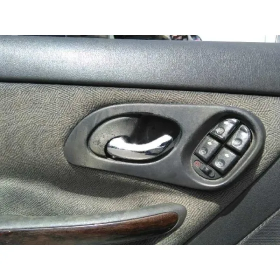 FORD MONDEO BERLINA (GD) '1998 AMBIENTE PLATA