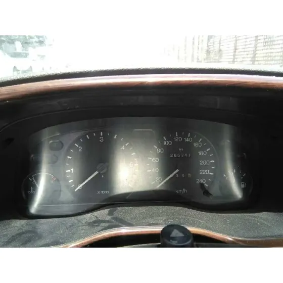 FORD MONDEO BERLINA (GD) '1998 AMBIENTE PLATA