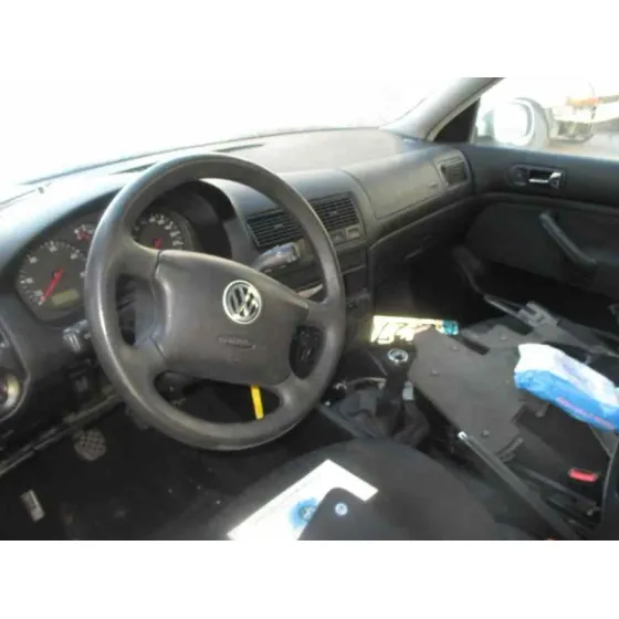 VOLKSWAGEN GOLF IV BERLINA (1J1) '2000 CONCEPTLINE PLATA