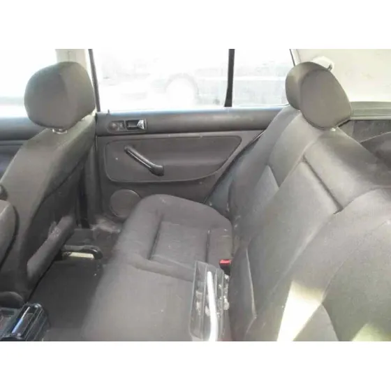 VOLKSWAGEN GOLF IV BERLINA (1J1) '2000 CONCEPTLINE PLATA