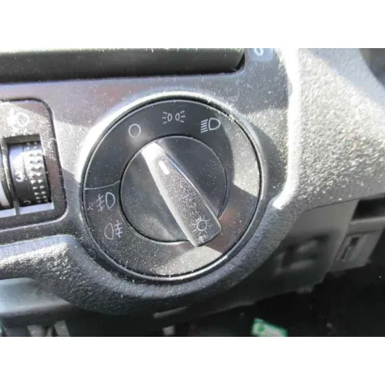 VOLKSWAGEN GOLF IV BERLINA (1J1) '2000 CONCEPTLINE PLATA