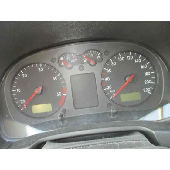 VOLKSWAGEN GOLF IV BERLINA (1J1) '2000 CONCEPTLINE PLATA
