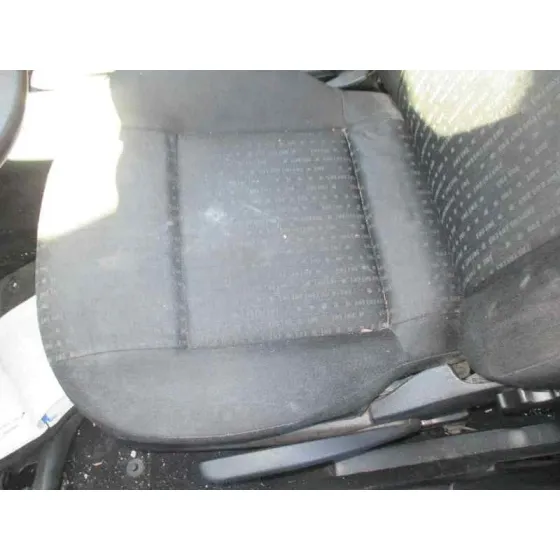 VOLKSWAGEN GOLF IV BERLINA (1J1) '2000 CONCEPTLINE PLATA