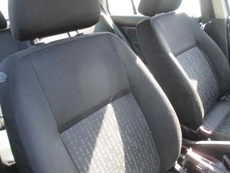 VOLKSWAGEN GOLF IV BERLINA (1J1) '2000 CONCEPTLINE PLATA