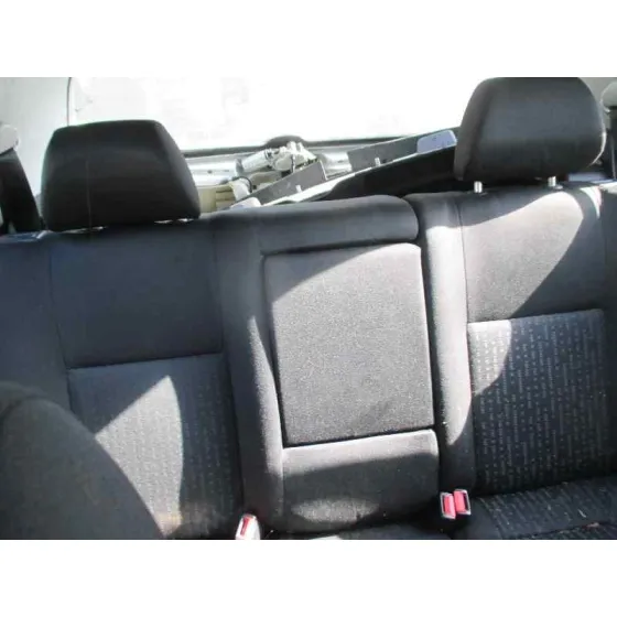 VOLKSWAGEN GOLF IV BERLINA (1J1) '2000 CONCEPTLINE PLATA