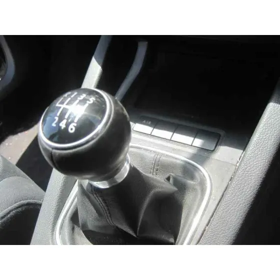 VOLKSWAGEN GOLF V BERLINA (1K1) '2003 IGOLF NEGRO