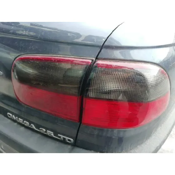 OPEL OMEGA B '1996 BASICO BERLINA VERDE
