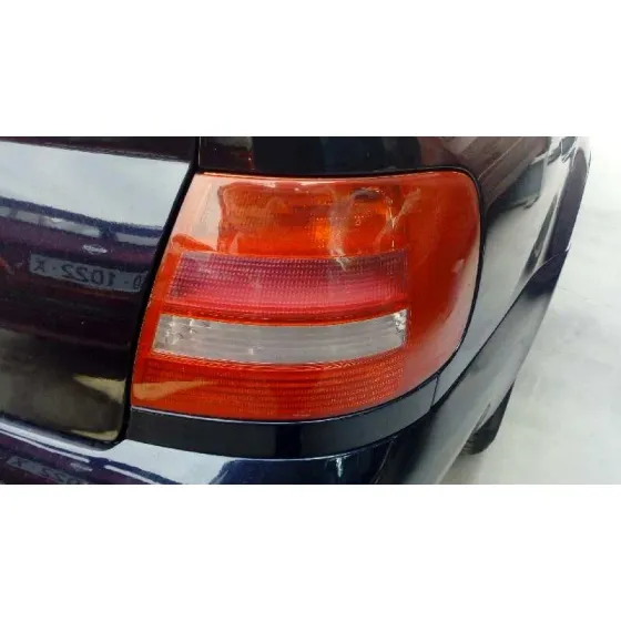 AUDI A4 BERLINA (B5) '2000 2.5 TDI AZUL
