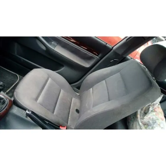 AUDI A4 BERLINA (B5) '2000 2.5 TDI AZUL