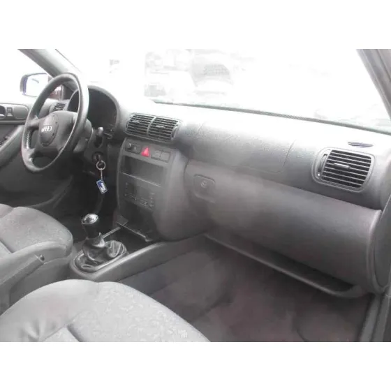 AUDI A3 (8L) '1997 1.8 T AMBIENTE MARRON