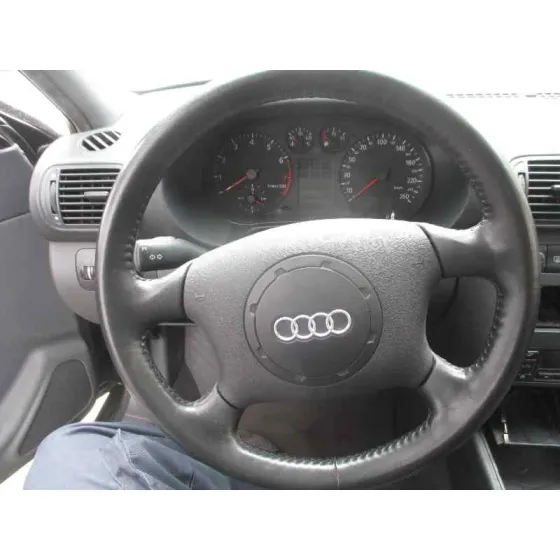 AUDI A3 (8L) '1997 1.8 T AMBIENTE MARRON