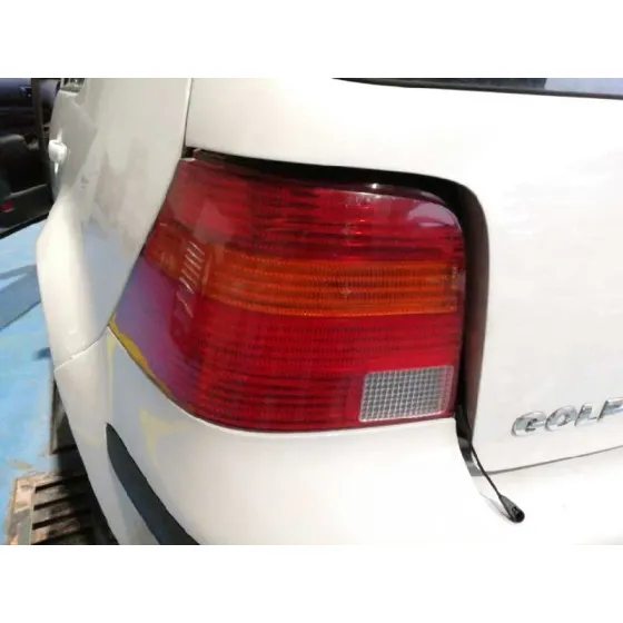 VOLKSWAGEN GOLF IV BERLINA (1J1) '1997 CONCEPTLINE BLANCO