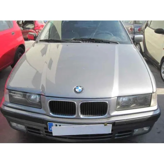 BMW SERIE 3 BERLINA (E36) '1993 325TD GRIS