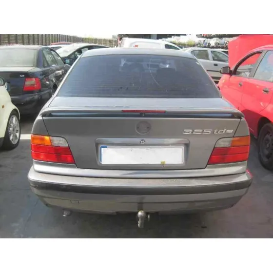 BMW SERIE 3 BERLINA (E36) '1993 325TD GRIS