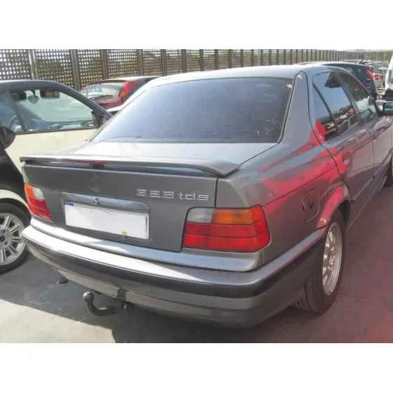 BMW SERIE 3 BERLINA (E36) '1993 325TD GRIS