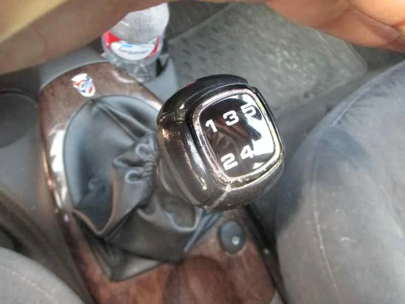 FORD FOCUS TURNIER (CAK) '1999 GHIA GRIS
