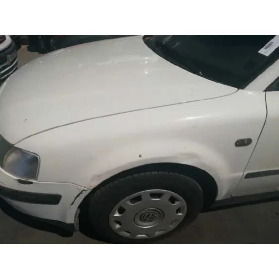 VOLKSWAGEN PASSAT BERLINA (3B2) '1999 BASICO BLANCO