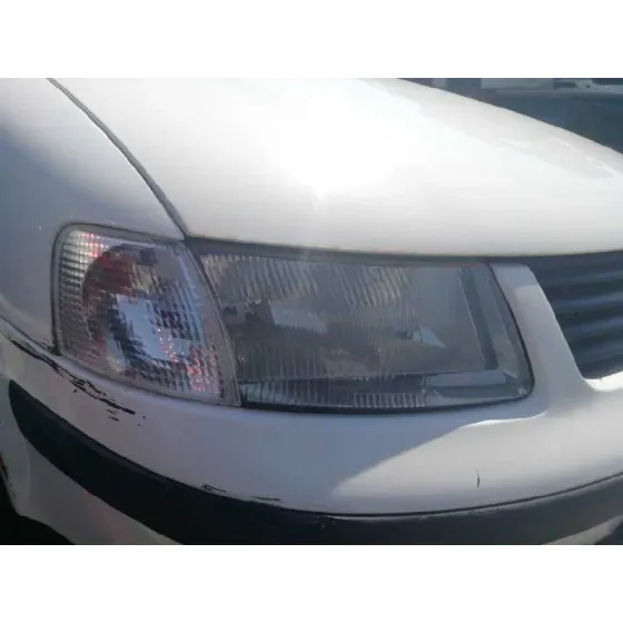 VOLKSWAGEN PASSAT BERLINA (3B2) '1999 BASICO BLANCO
