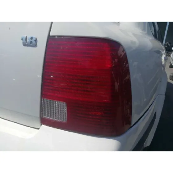 VOLKSWAGEN PASSAT BERLINA (3B2) '1999 BASICO BLANCO