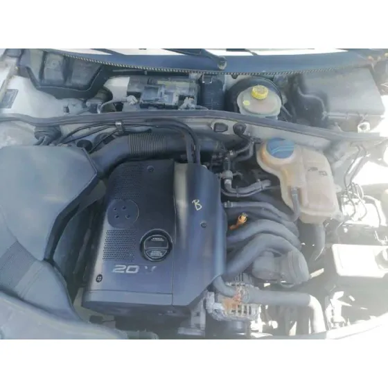 VOLKSWAGEN PASSAT BERLINA (3B2) '1999 BASICO BLANCO