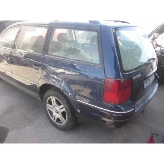 VOLKSWAGEN PASSAT VARIANT (3B5) '1999 V6 TDI HIGHLINE AZUL