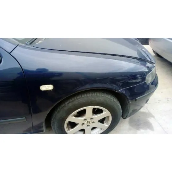 SEAT LEON (1M1) '2000 SIGNO AZUL