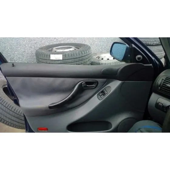 SEAT LEON (1M1) '2000 SIGNO AZUL