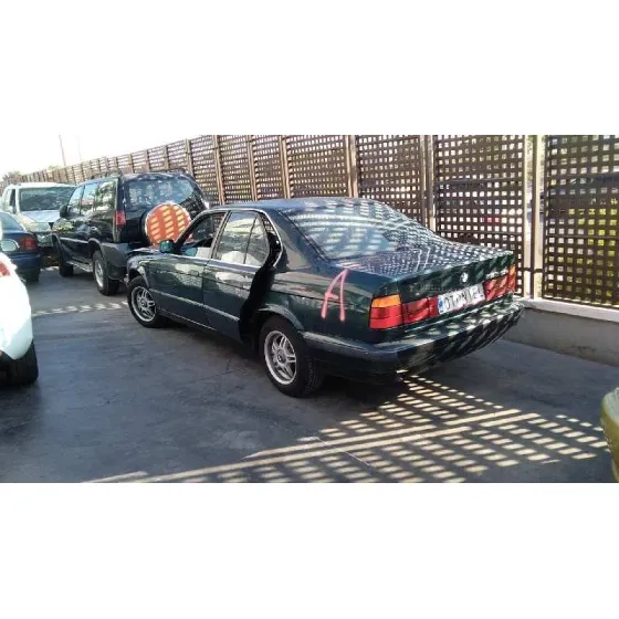 BMW SERIE 5 BERLINA (E34) '1992 525TDS VERDE