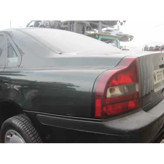 VOLVO S80 BERLINA '1998 T6 VERDE