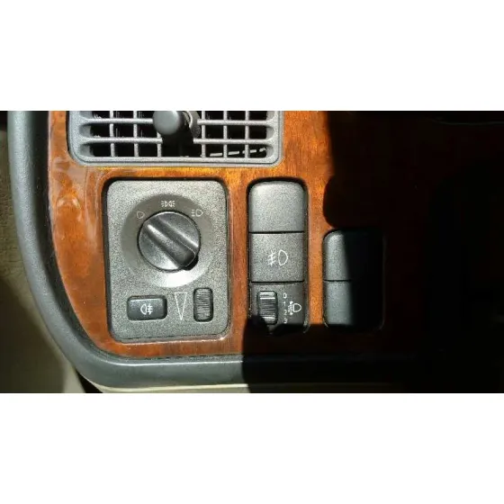 SAAB 9-5 SEDAN '1999 2.3 CAT VERDE
