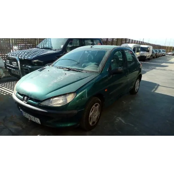 PEUGEOT 206 BERLINA '1999 XR VERDE