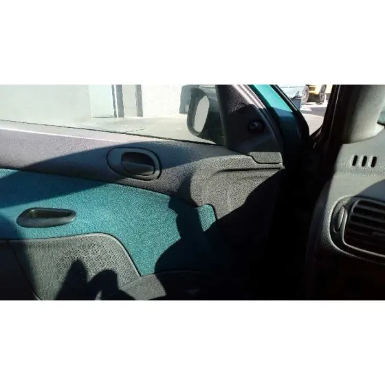 PEUGEOT 206 BERLINA '1999 XR VERDE