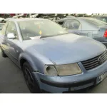 VOLKSWAGEN PASSAT BERLINA (3B2) VOLKSWAGEN PASSAT BERLINA (3B2) '2000 * AZUL CLARO 1996