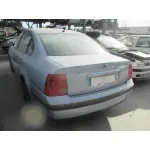 VOLKSWAGEN PASSAT BERLINA (3B2) VOLKSWAGEN PASSAT BERLINA (3B2) '2000 * AZUL CLARO 1996