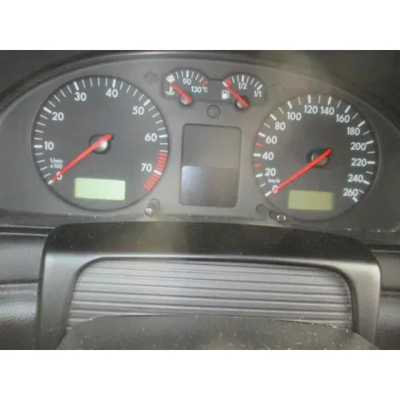 VOLKSWAGEN PASSAT BERLINA (3B2) '2000 * AZUL CLARO