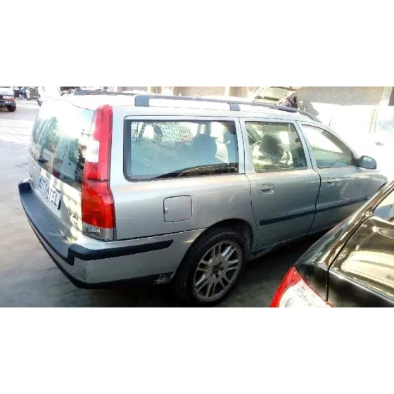 VOLVO V70 FAMILIAR '2000 2.4 T / 2.5 T GRIS VERDE