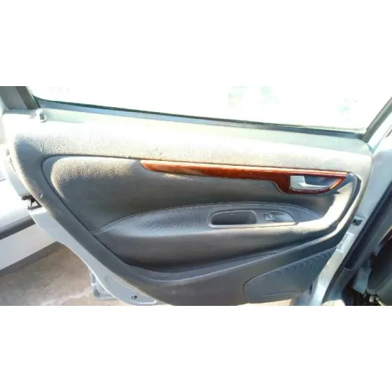 VOLVO V70 FAMILIAR '2000 2.4 T / 2.5 T GRIS VERDE