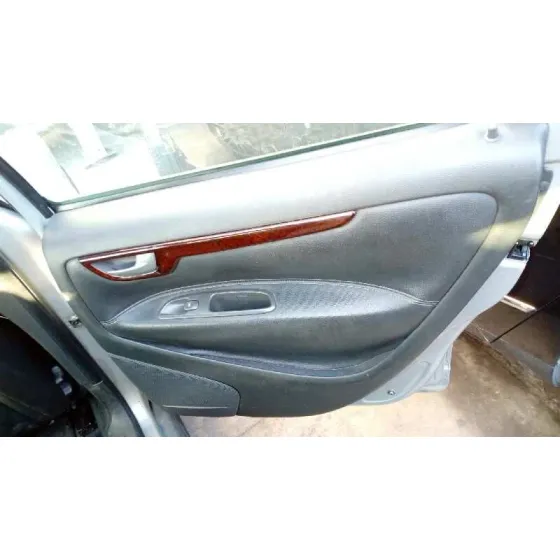 VOLVO V70 FAMILIAR '2000 2.4 T / 2.5 T GRIS VERDE