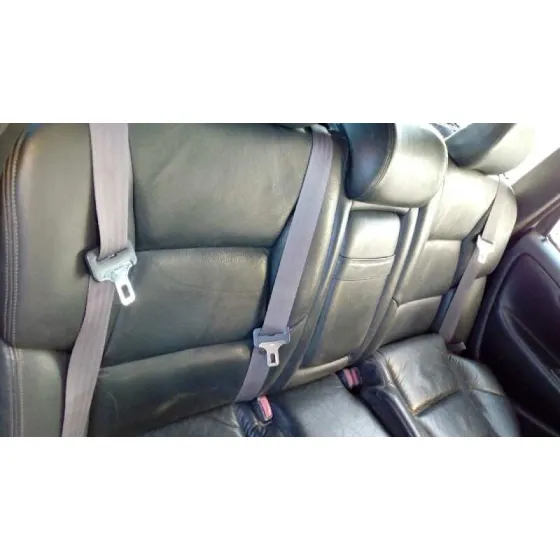 VOLVO V70 FAMILIAR '2000 2.4 T / 2.5 T GRIS VERDE