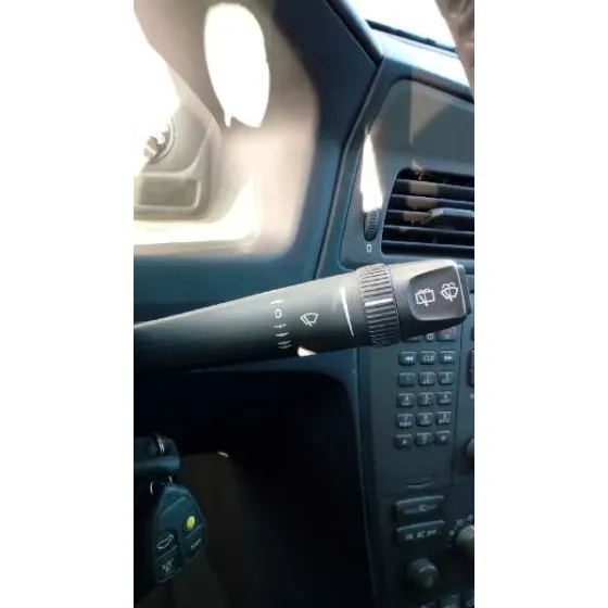 VOLVO V70 FAMILIAR '2000 2.4 T / 2.5 T GRIS VERDE