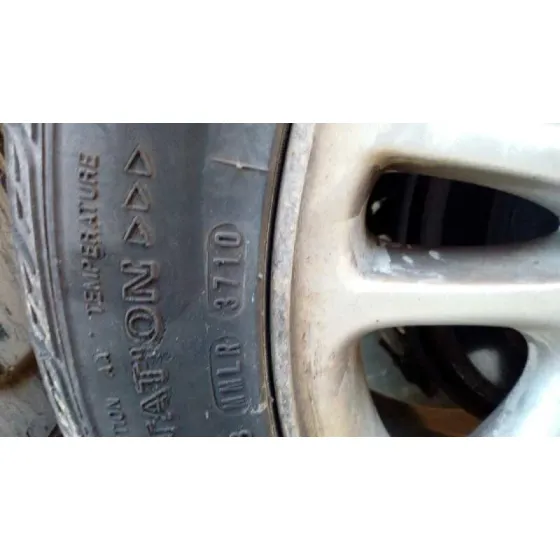 VOLVO V70 FAMILIAR '2000 2.4 T / 2.5 T GRIS VERDE