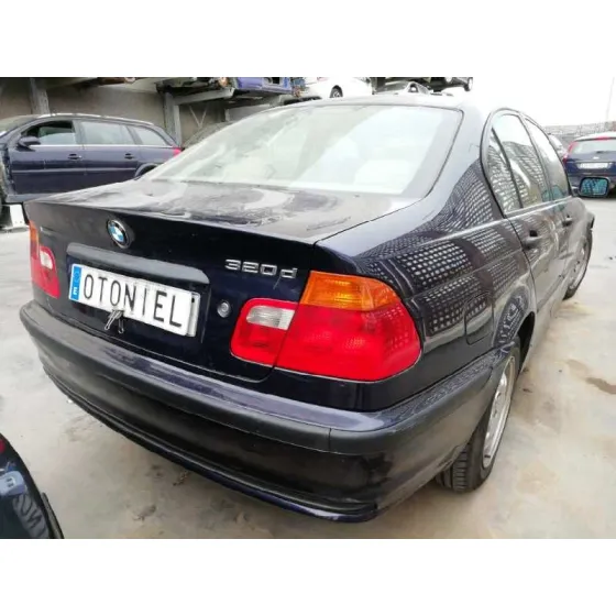BMW SERIE 3 BERLINA (E46) '2000 320D AZUL