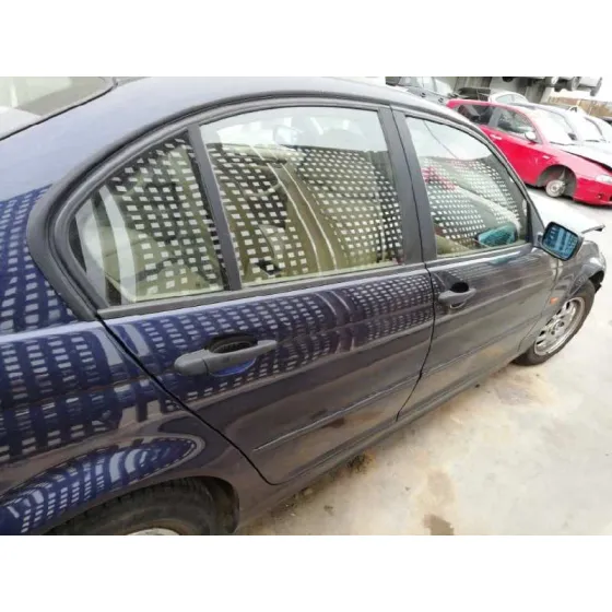 BMW SERIE 3 BERLINA (E46) '2000 320D AZUL