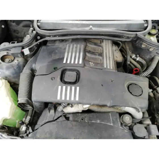 BMW SERIE 3 BERLINA (E46) '2000 320D AZUL