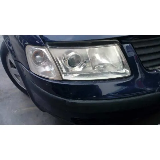 VOLKSWAGEN PASSAT BERLINA (3B2) '2000 COMFORTLINE AZUL