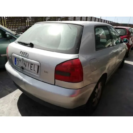 AUDI A3 (8L) '2000 1.8 20V TURBO GRIS