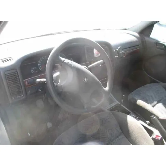 CITROEN XANTIA BERLINA '2000 2.0 HDI 90/110 ATTRACTION PLATA