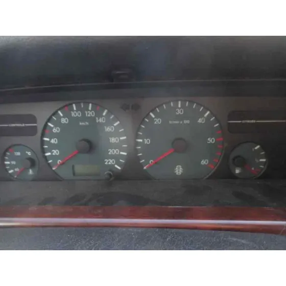 CITROEN XANTIA BERLINA '2000 2.0 HDI 90/110 ATTRACTION PLATA