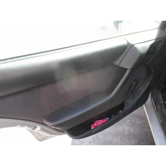 CITROEN XANTIA BERLINA '2000 2.0 HDI 90/110 ATTRACTION PLATA